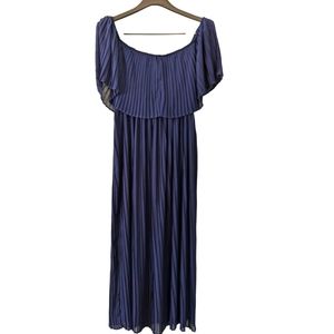 NWT Off Shoulder Beautiful dark blue dress Sz‎ Large